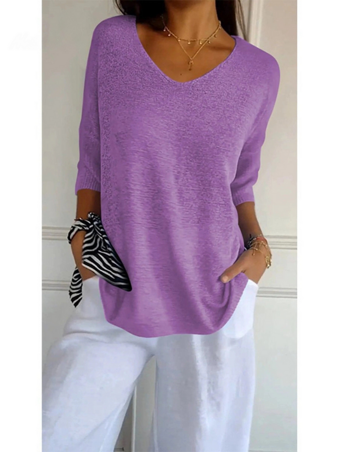 Clara – Women’s Knitted V-Neck Sleeve Top