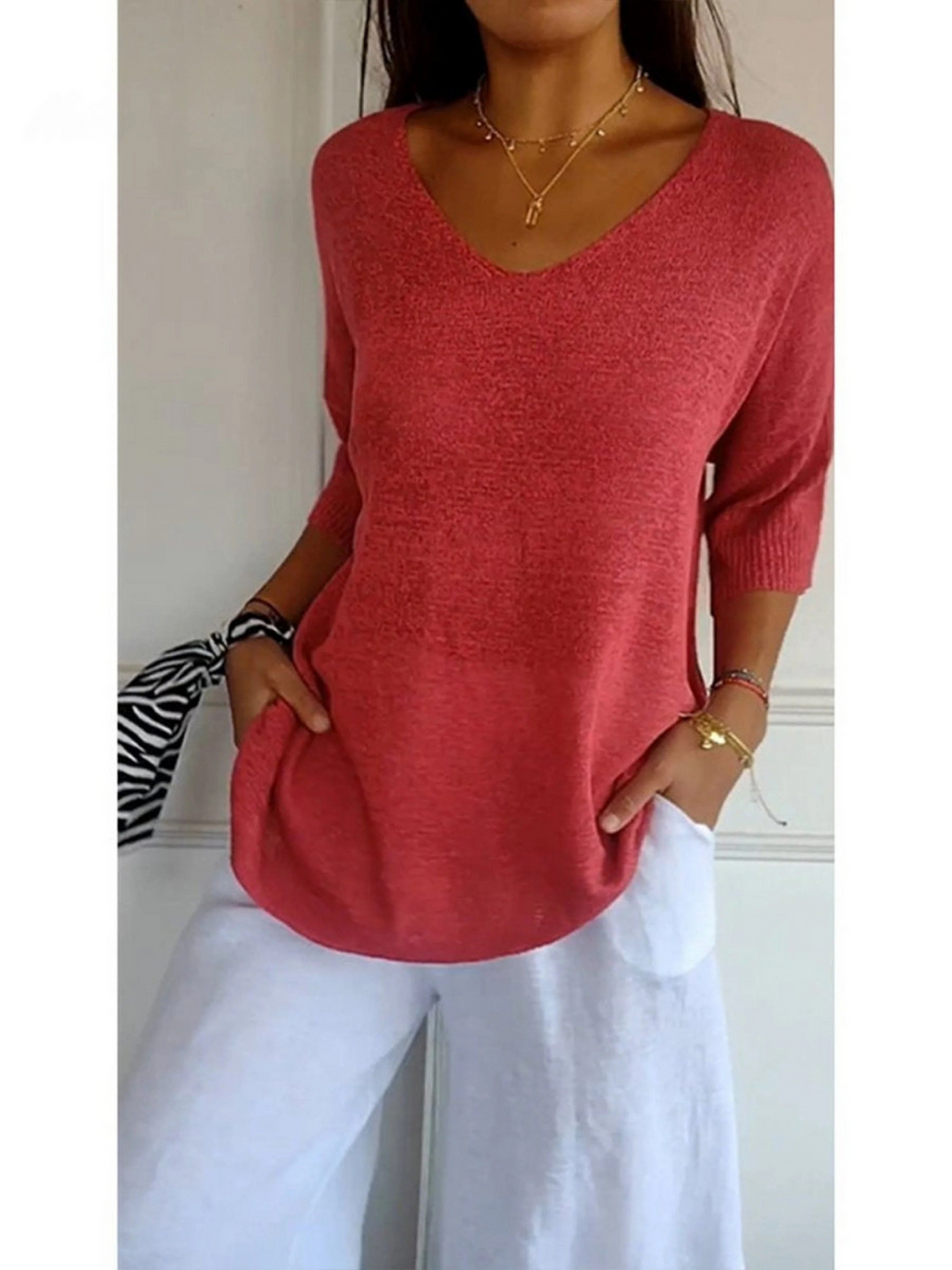 Clara – Women’s Knitted V-Neck Sleeve Top