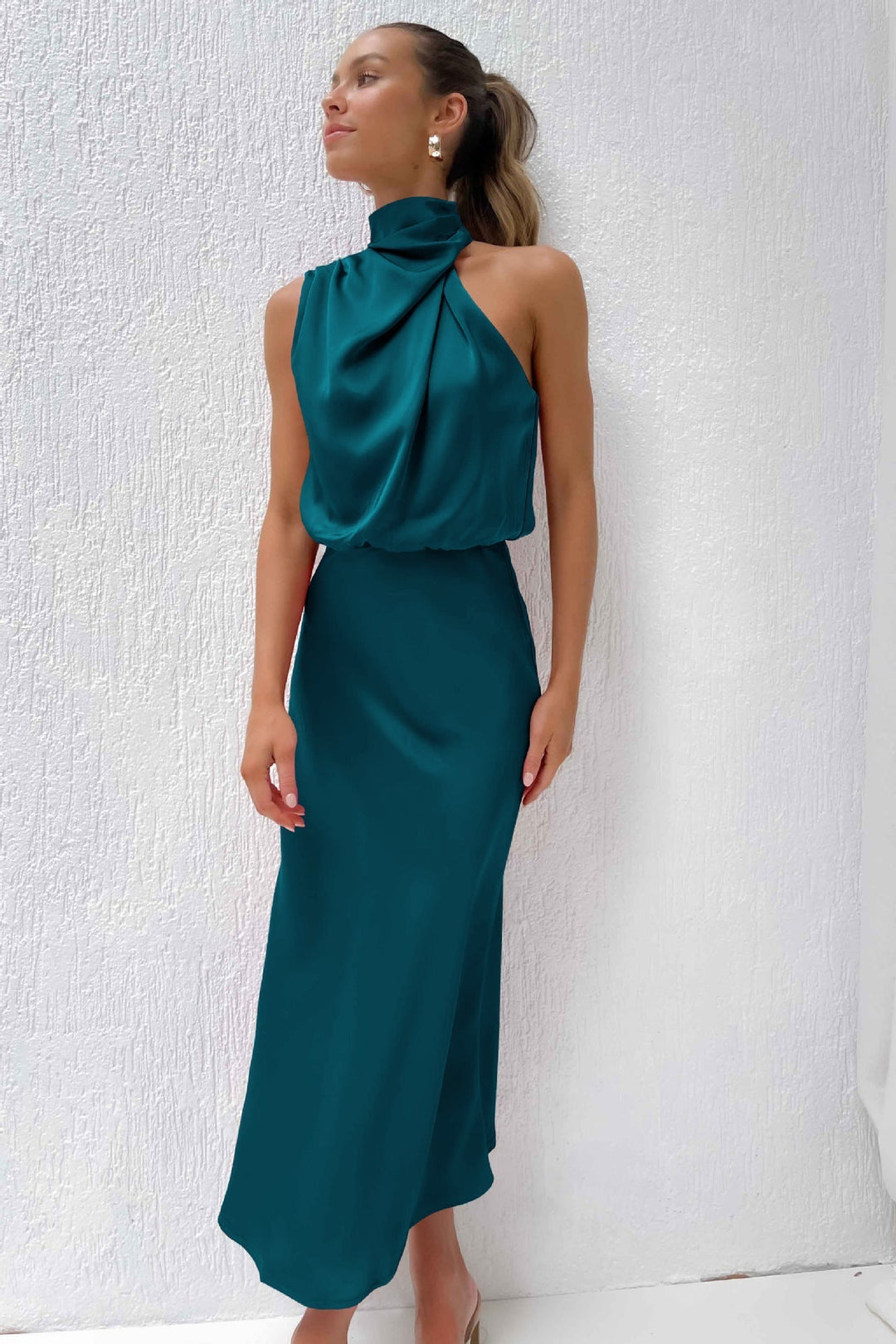 Carlina | Long Satin Dress with Halterneck