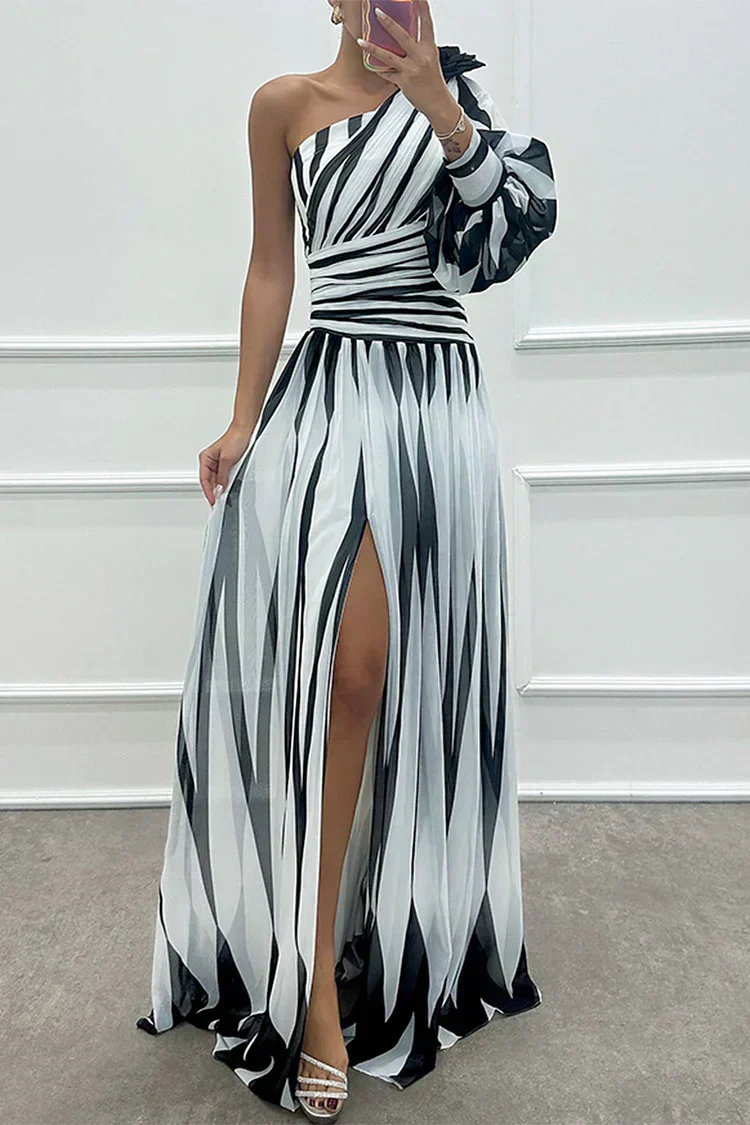 Leah | Elegant Striped Maxi Dress with One Shoulder