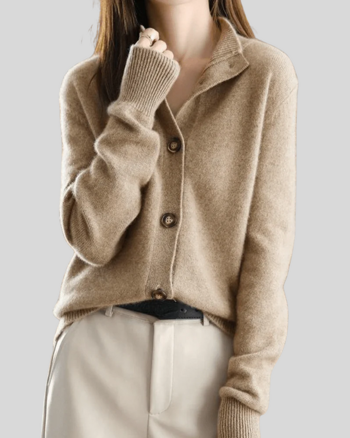 Claire | Retro-Style Cashmere Cardigan - Alurea & Co.