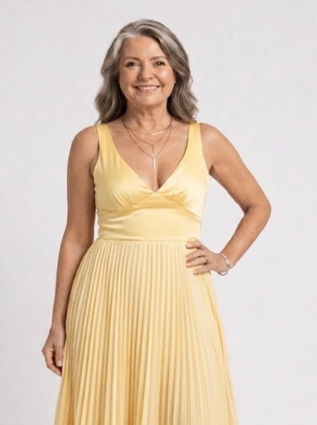 Quinn | Pleated V-Neck Maxi Dress