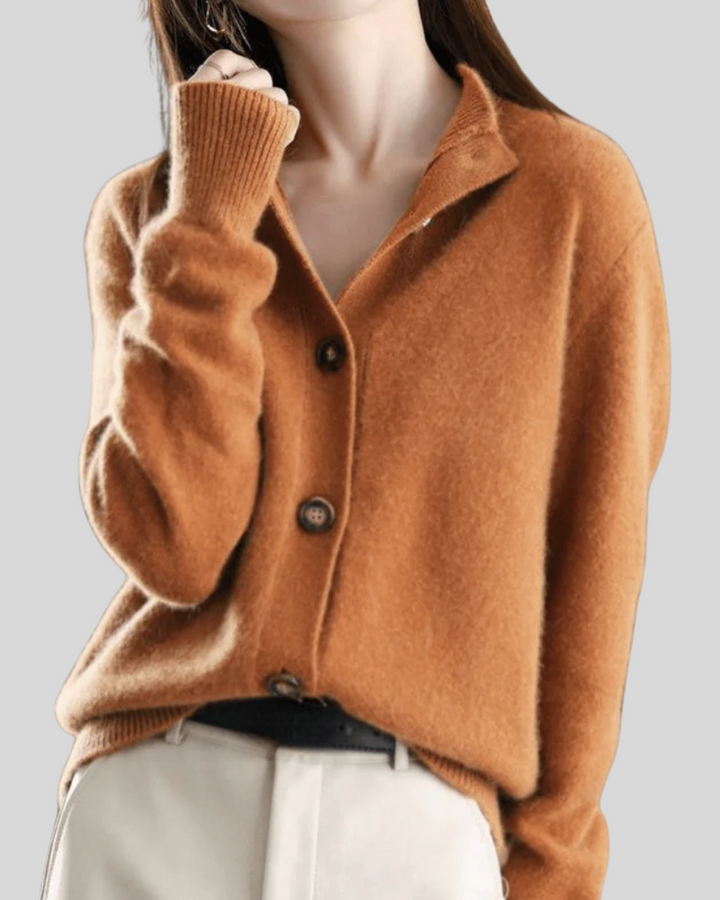 Claire | Retro-Style Cashmere Cardigan - Alurea & Co.