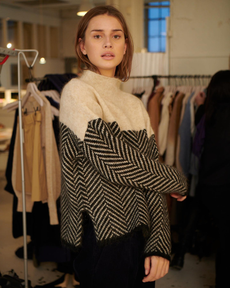 Norah | Cotton Turtleneck Sweater - Alurea & Co.