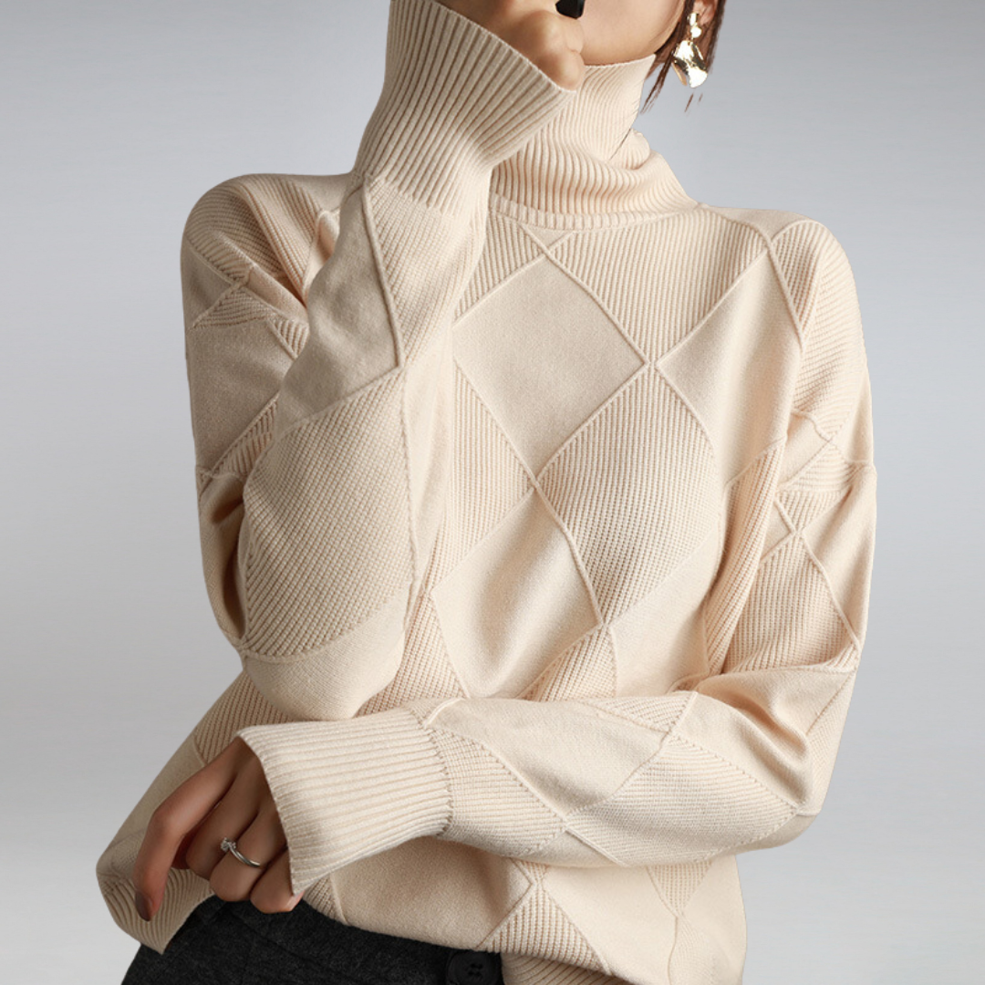 Stella - Luxurious Turtleneck Sweater