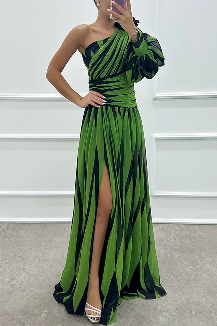 Leah | Elegant Striped Maxi Dress with One Shoulder