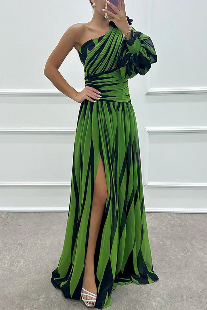 Leah | Elegant Striped Maxi Dress with One Shoulder