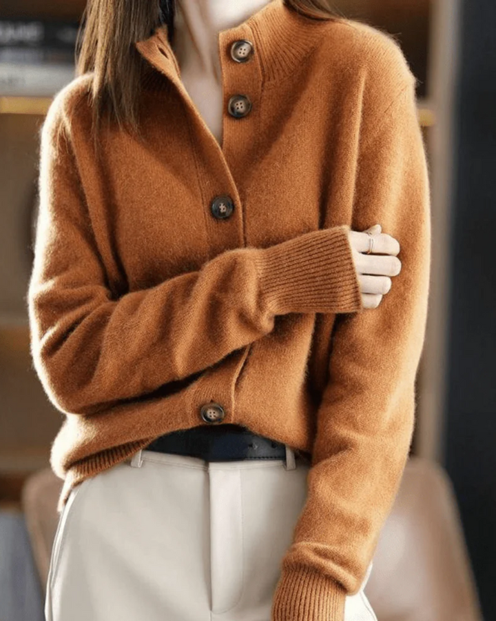 Claire | Retro-Style Cashmere Cardigan - Alurea & Co.