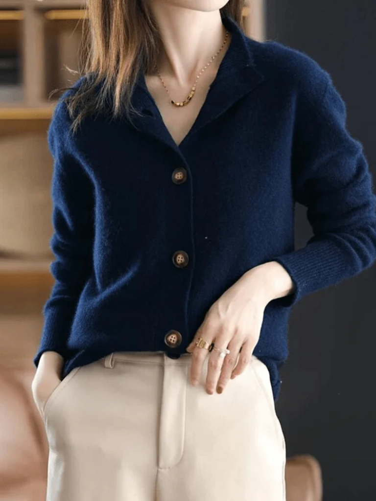 SOFIA BUTTON CARDIGAN - Alurea & Co.