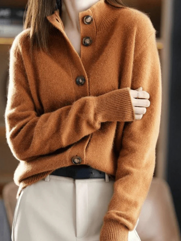 SOFIA BUTTON CARDIGAN - Alurea & Co.