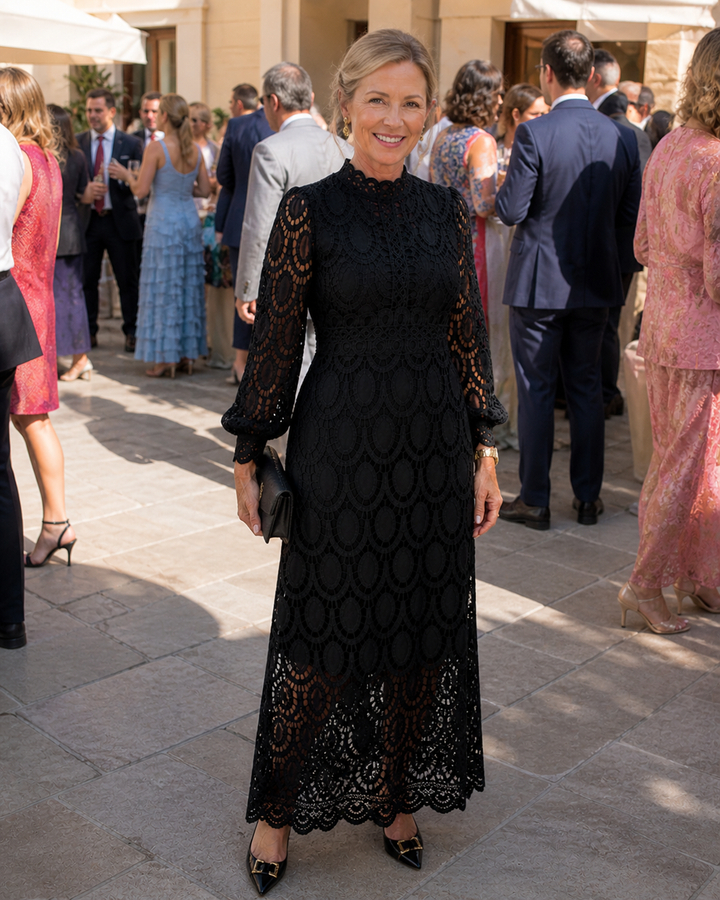 Penelope | Lace Midi Dress