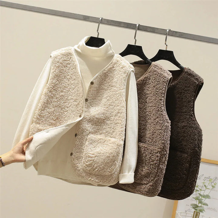 Hayden Annelore | Classic Cardigan