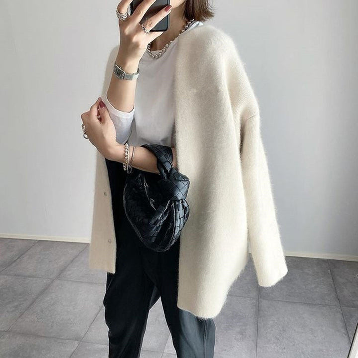 Mary - Comfortable Cardigan - Alurea & Co.