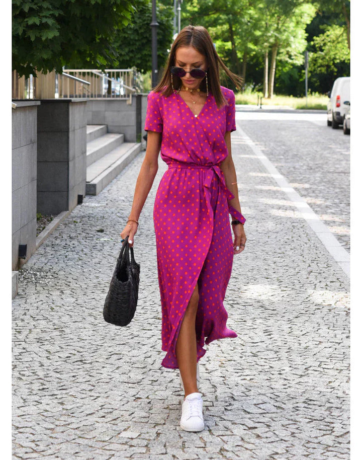 Suzanne - Elegant Dress with V-Neck