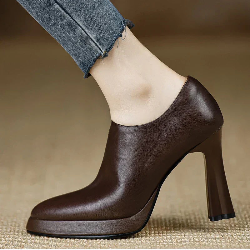 Carina Stylish Pumps - Alurea & Co.