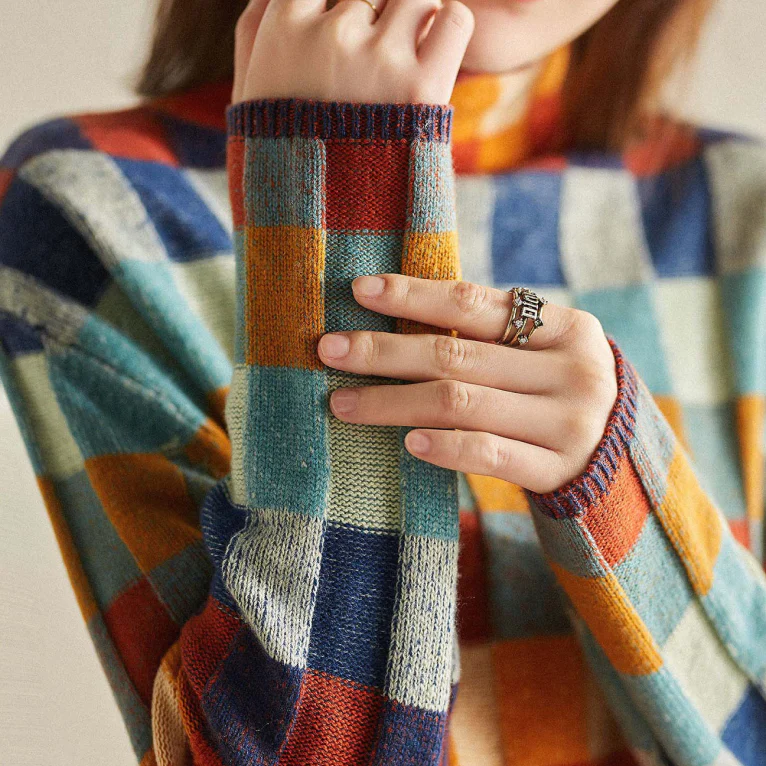 Isla | Cozy Retro Sweater - Alurea & Co.
