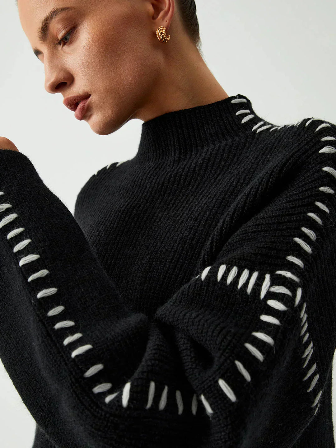 Nia | Cozy Sweater - Alurea & Co.