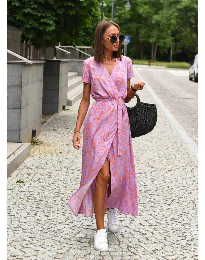 Suzanne - Elegant Dress with V-Neck