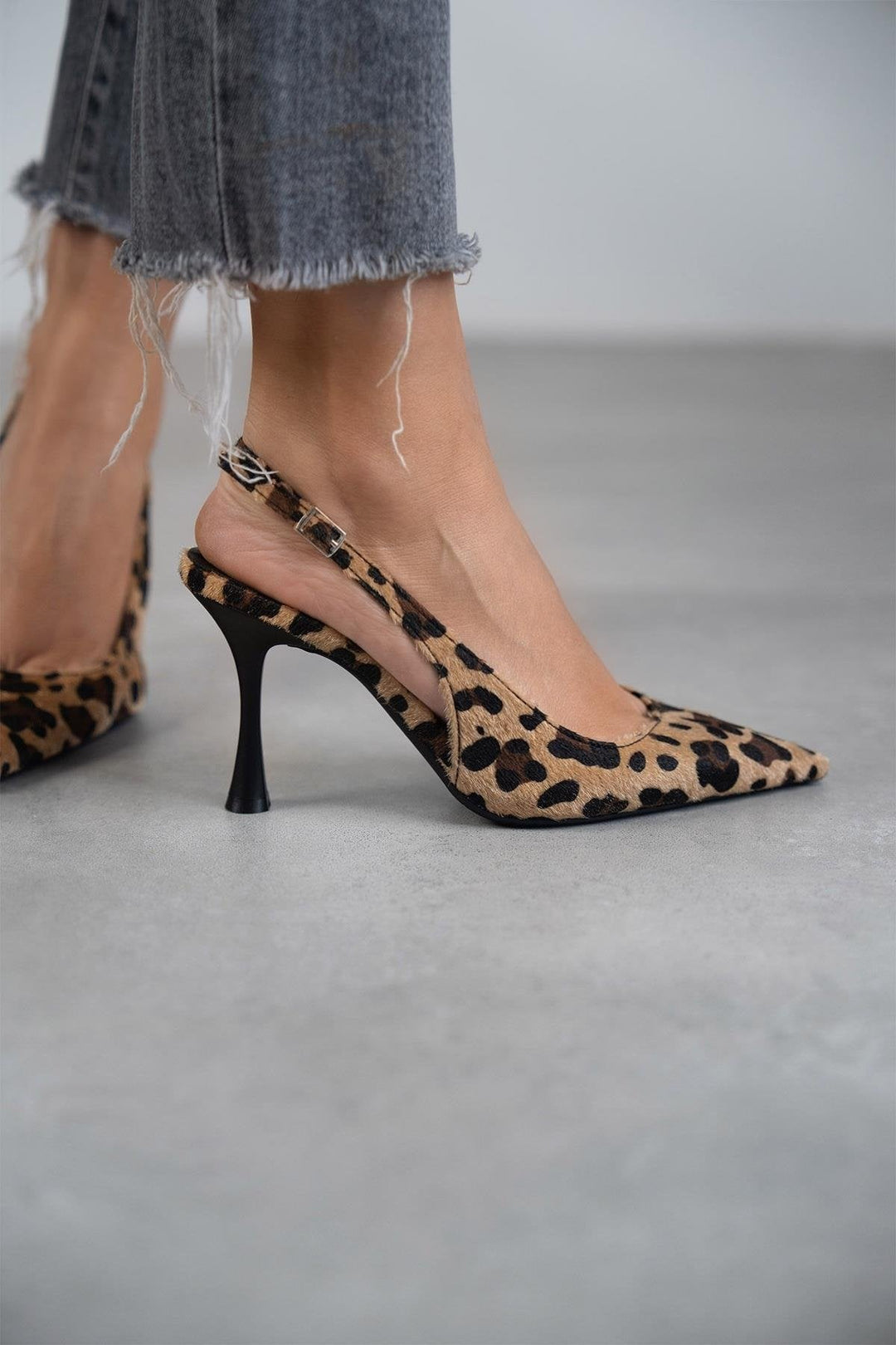 Monique – Leopard Pointed-Toe Heels