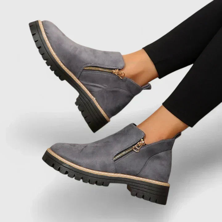 Thalyanna | Orthopedic Boots - Alurea & Co.